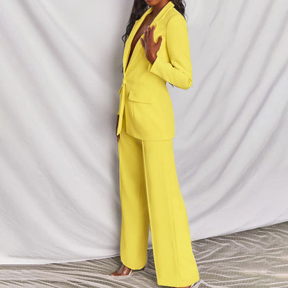 Ensemble élégant tailleur-pantalon femme