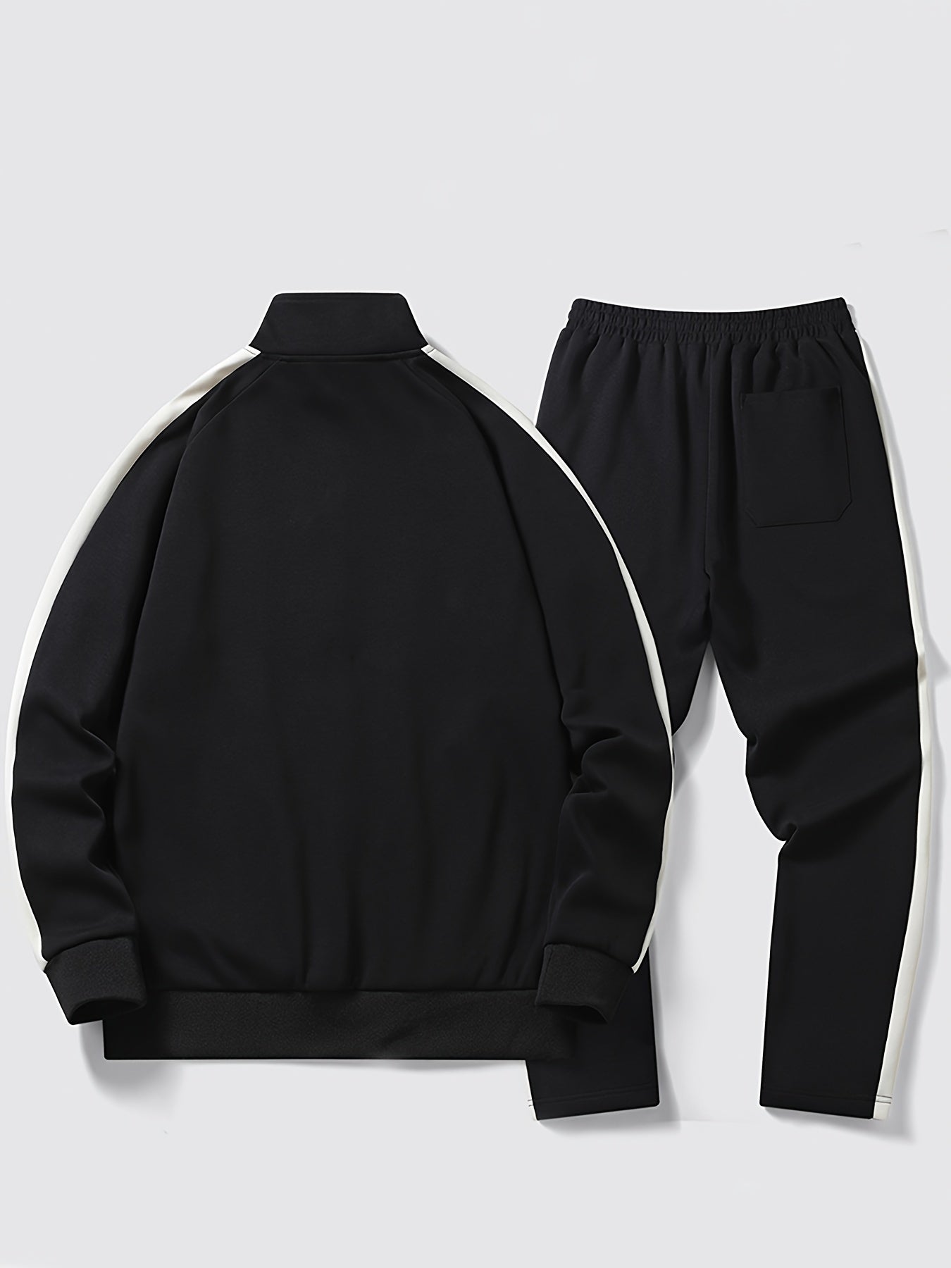 Sportliche Trainingshose Herren mit Streifen - IdealeKleiden