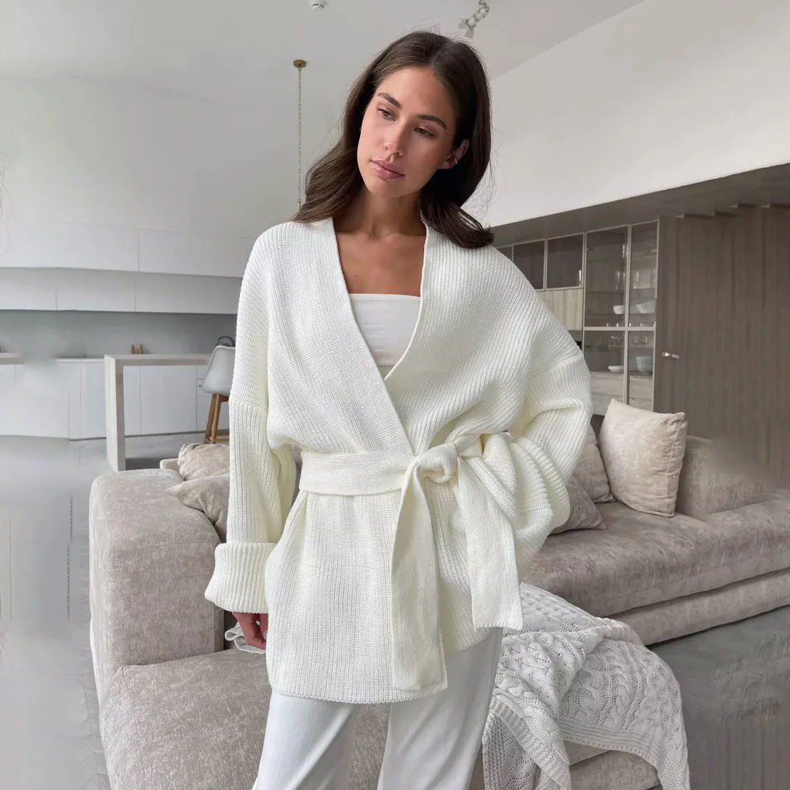 Cardigan tendance avec ceinture et motif côtelé
