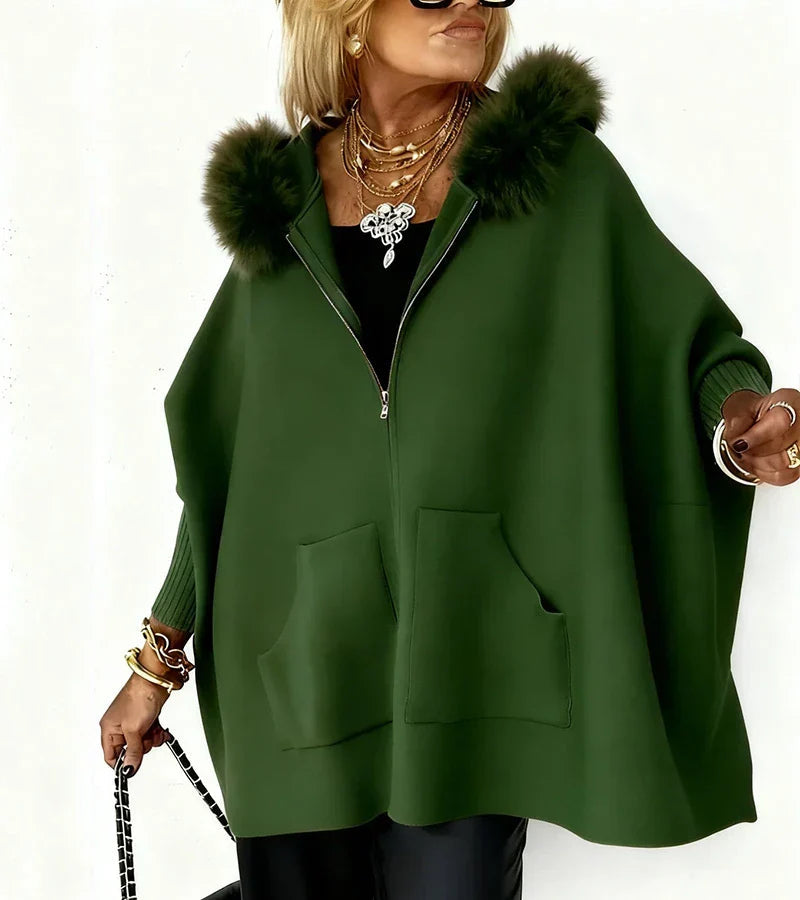 Veste à capuche élégante avec bordure en fourrure