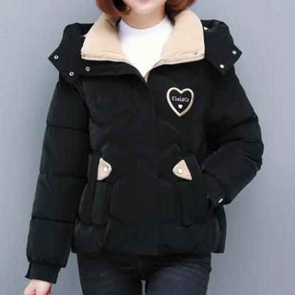 Manteau d'hiver élégant pour femme avec capuche