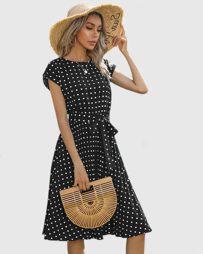 Robe chic à manches courtes et jupe plissée pour femme