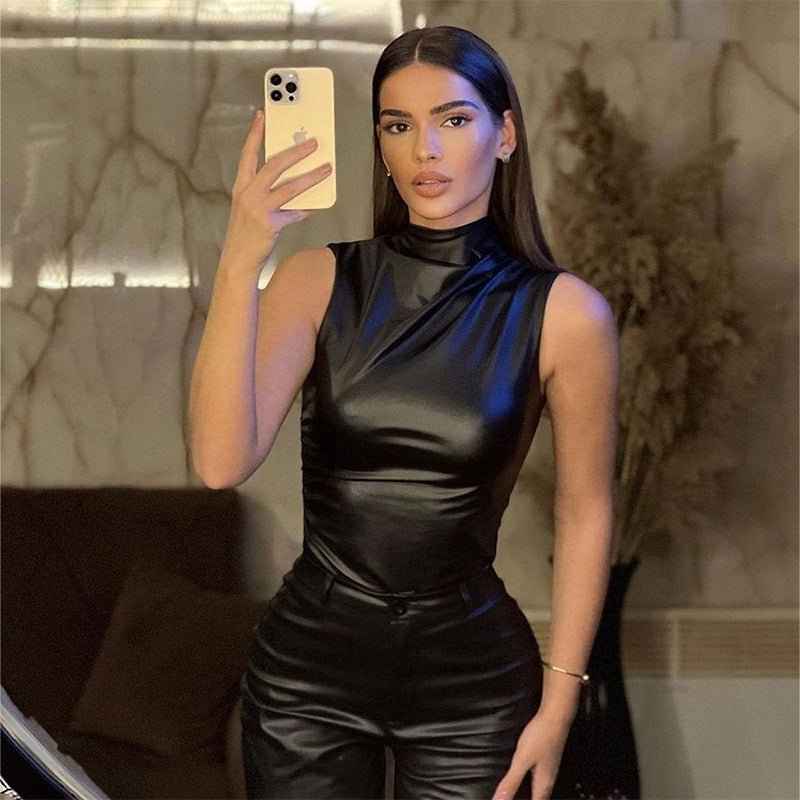 Top sans manches aspect cuir Col montant Asymétrique