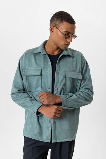 Chemise homme moderne avec boutons en métal