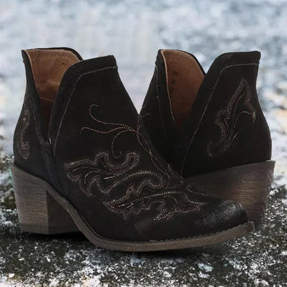 Bottines mode à talons hauts et pointes