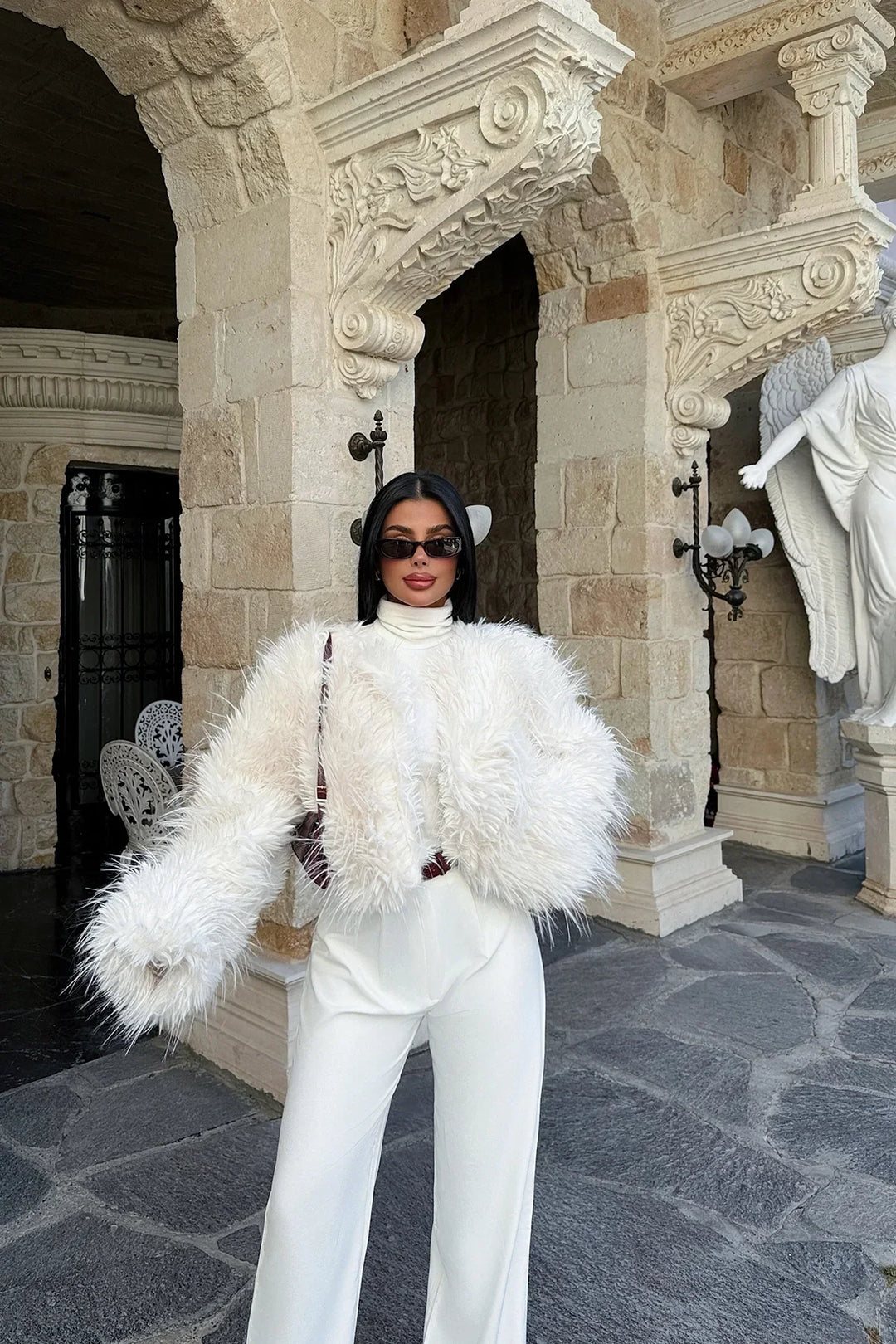 Manteau élégant pour femme blanc en fausse fourrure