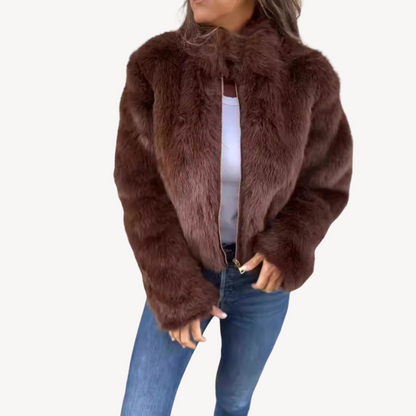 Veste femme stylée en fausse fourrure avec fermeture éclair