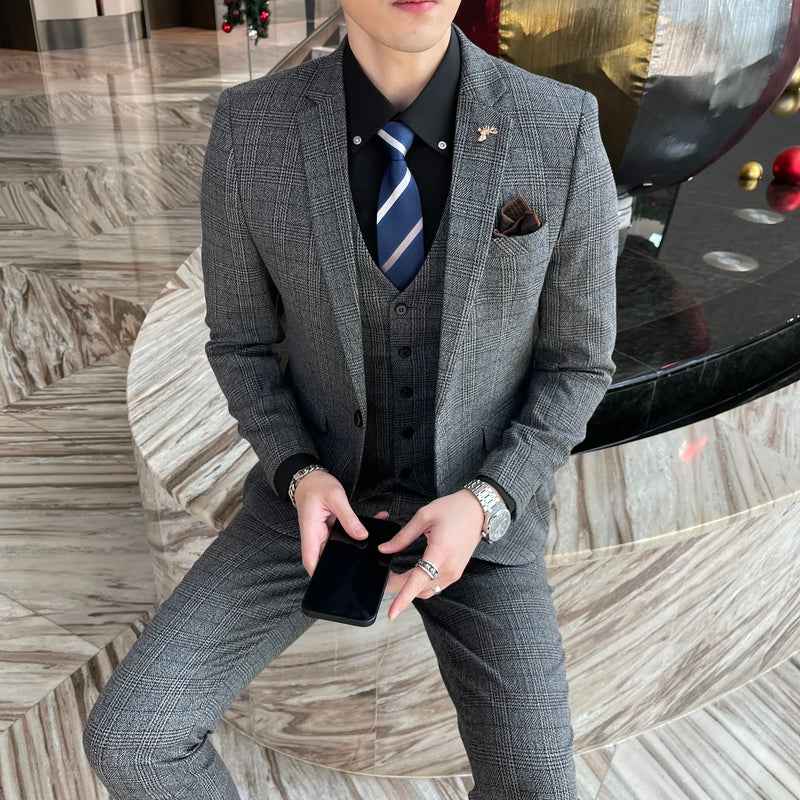 Costume d'affaires élégant pour homme