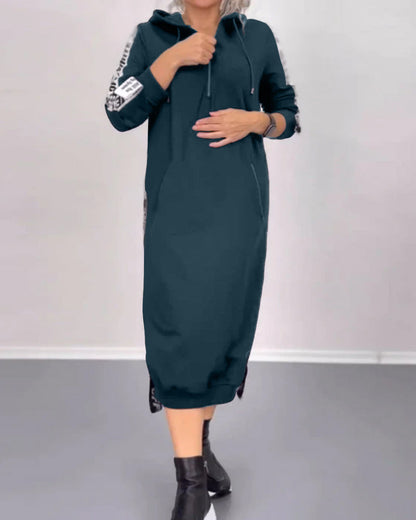 Robe pratique avec fermeture éclair et capuche