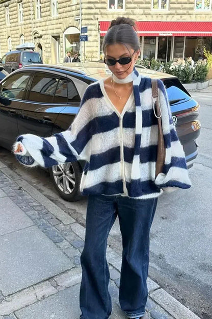 Cardigan élégant col V rayé