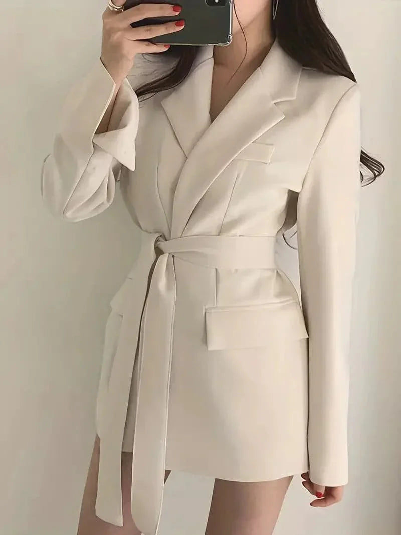 Robe-Blazer élégante courte pour femme