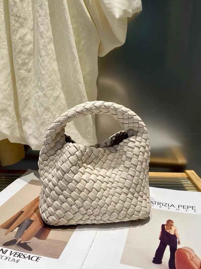 Petit sac à main tressé aspect doux