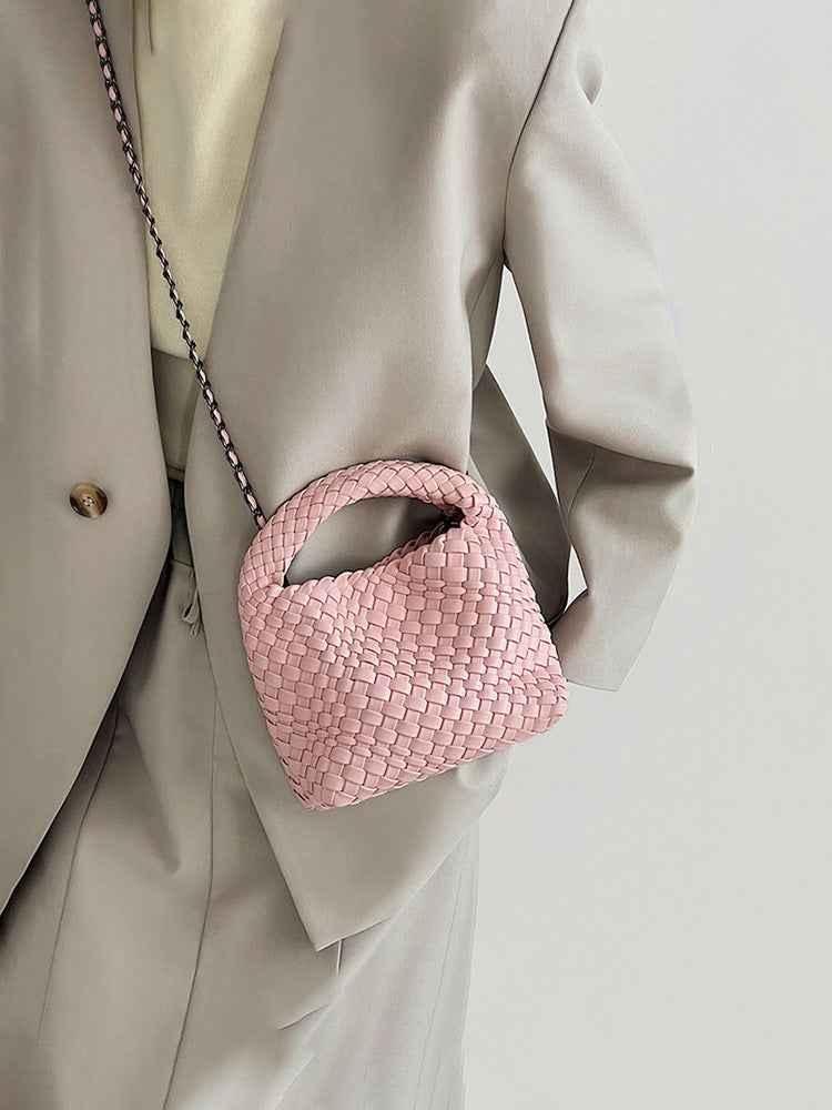 Petit sac à main tressé aspect doux