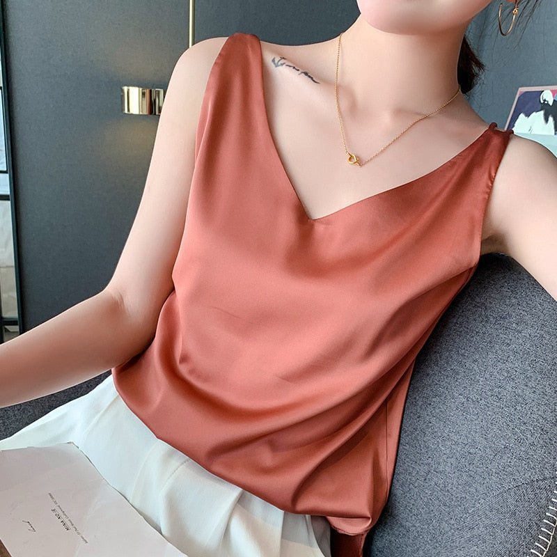 Haut élégant en satin à col en V pour femmes