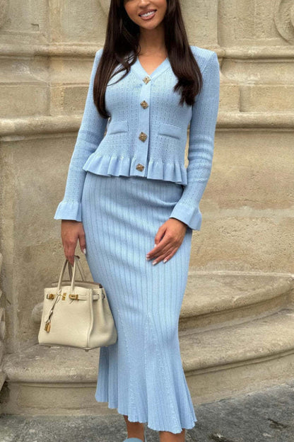 Ensemble tricoté élégant pour femme : veste et jupe