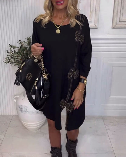 Robe unie élégante avec détail de nœud