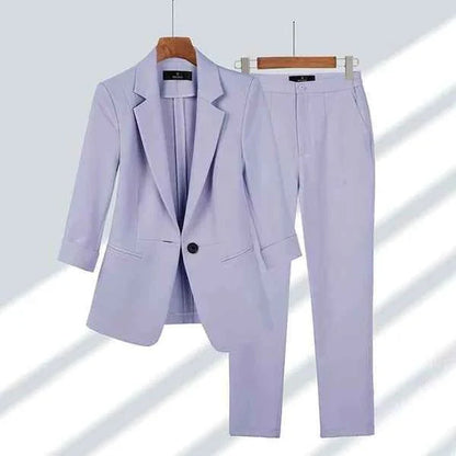Ensemble costume tailleur élégant pour femme