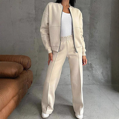 Ensemble deux pièces style sportif à la mode