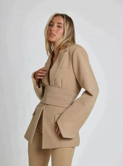 Vêtements élégants Cintrée pour soirées