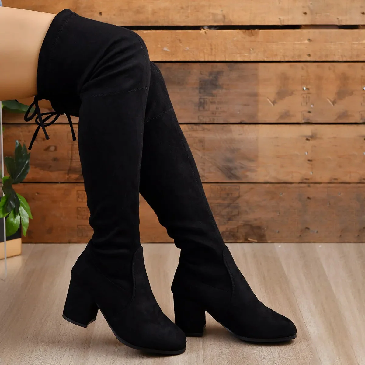 Cuissardes en suédine extensibles, à lacets, talon carré