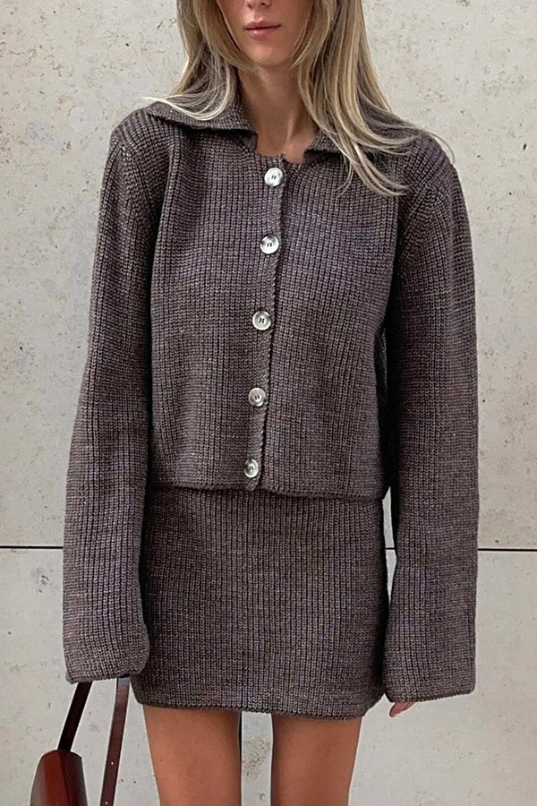 Ensemble confortable cardigan | Gilet et mini-jupe assortis