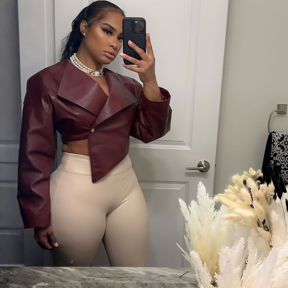 Veste courte stylée en similicuir pour femme