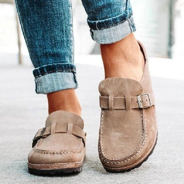 Chaussons confortables avec fermeture à boucle