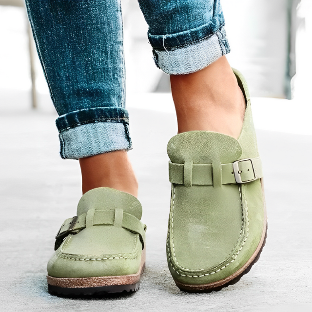 Chaussons confortables avec fermeture à boucle