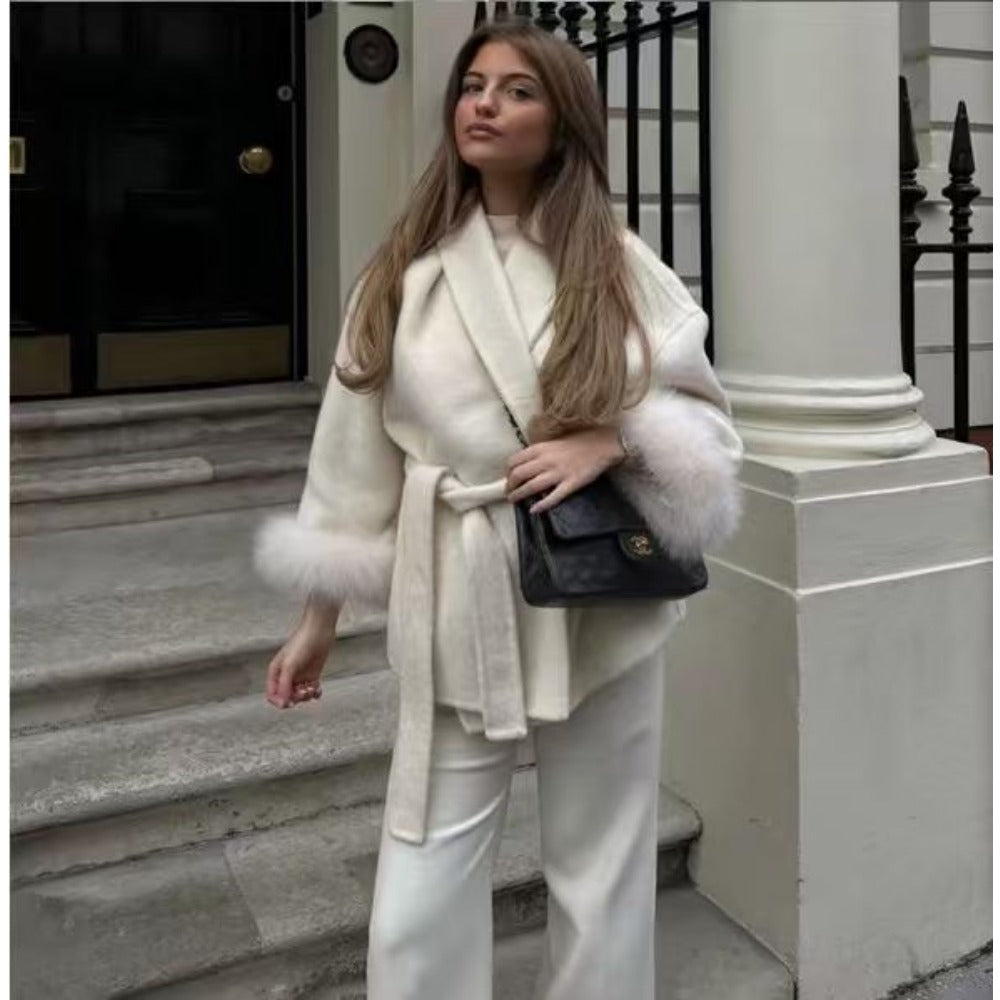 Manteau d'hiver long pour femme avec ceinture et fausse fourrure