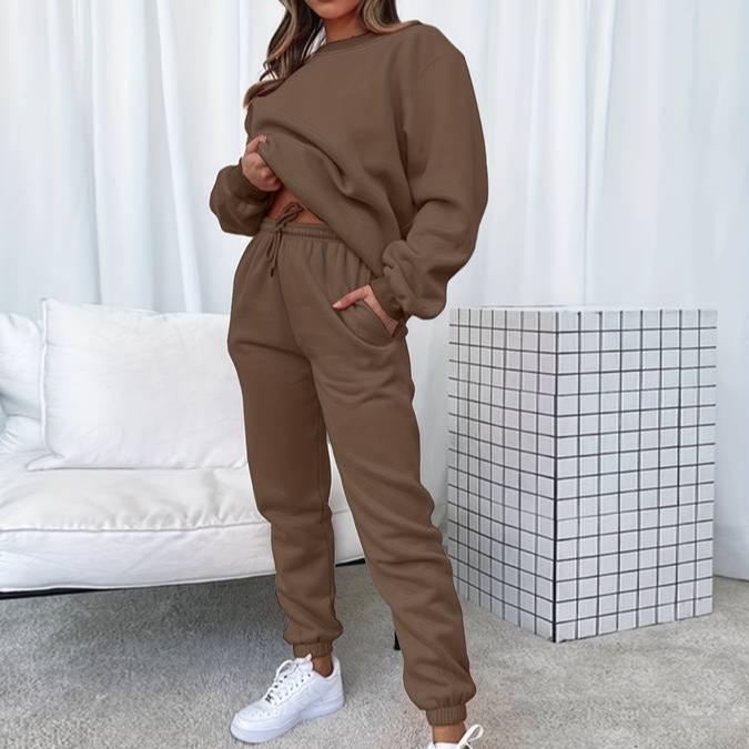 Ensemble jogging femme confortable et sportif