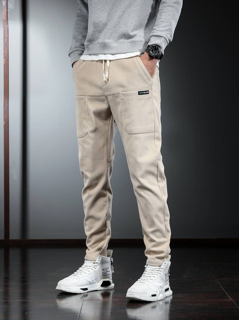 Stylische Jogginghose Herren mit Taschen - IdealeKleiden