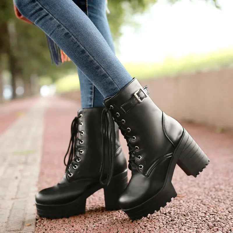 Bottines lacées stylées Design original Métallisé
