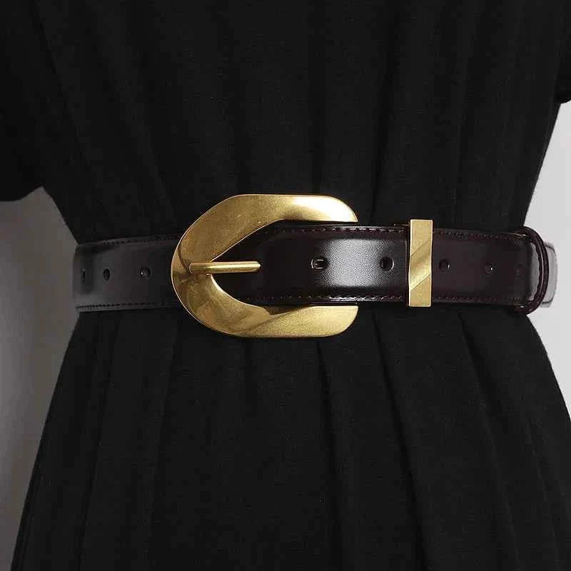 Ceinture élégante pour femme avec boucle en cuir
