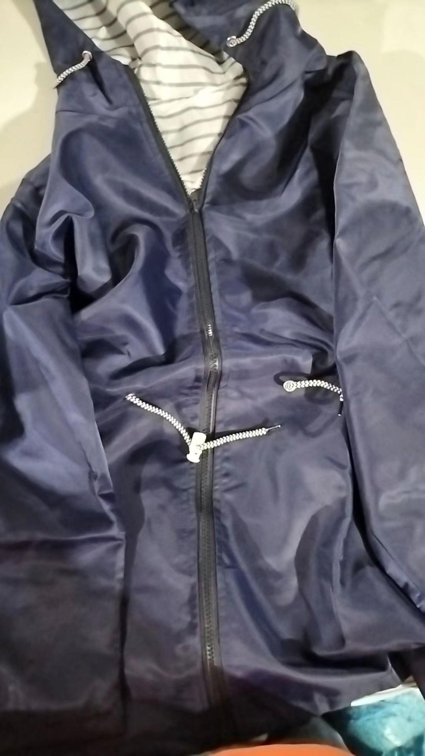 Wetterfester Wintermantel Stilvoll - IdealeKleiden