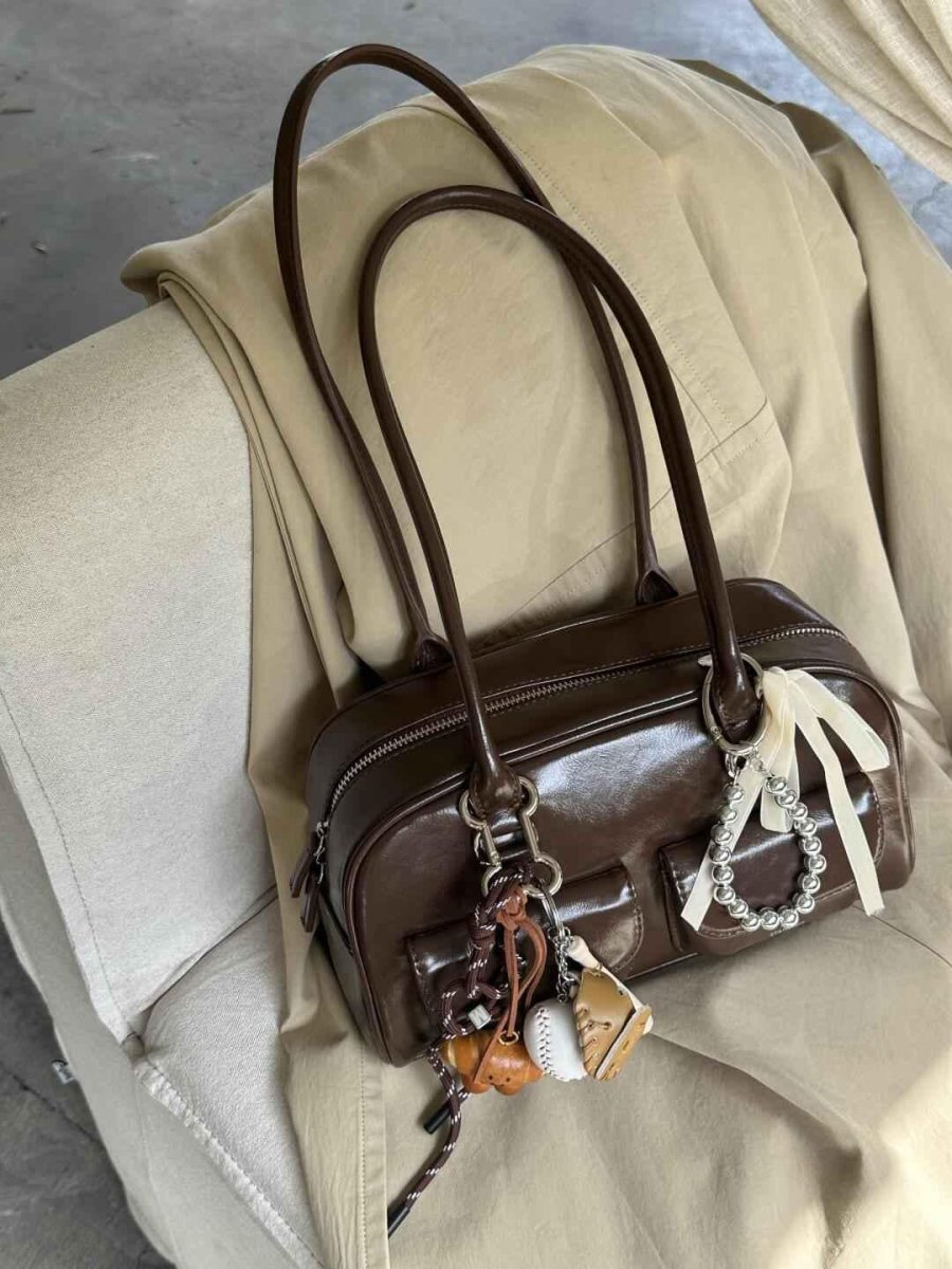 Retro-Handtasche Dunkelbraun mit Chic-Accessoires - IdealeKleiden