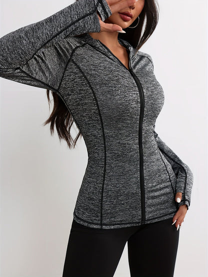 Sportive Jacke mit Kapuze und Kontraststreifen - IdealeKleiden