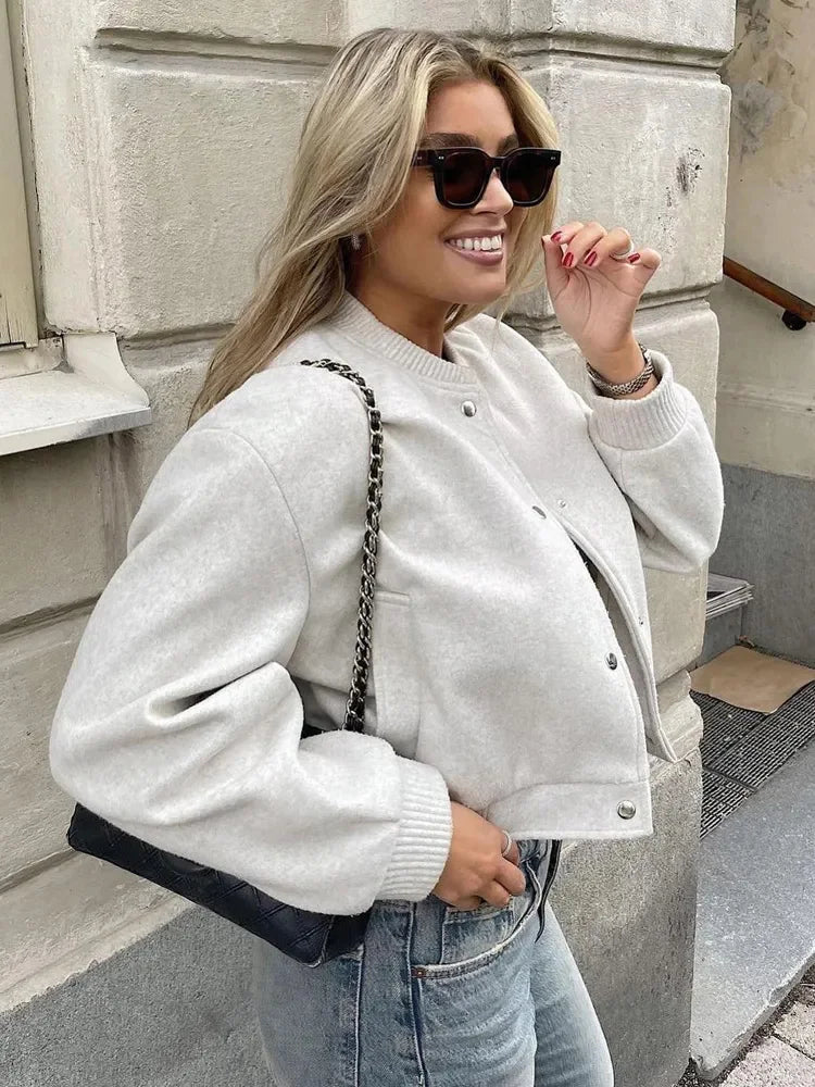 Stylische Damenjacke Cropped Bomber Modell - IdealeKleiden