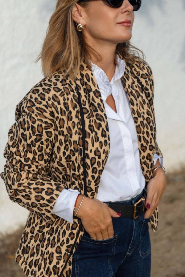 Veste léopard élégante pour femme