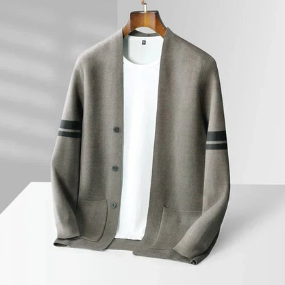 Cardigan en tricot moderne avec boutons
