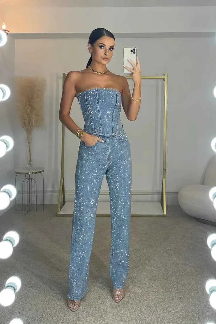 Glitzer-Jumpsuit mit feiner Spitze - IdealeKleiden