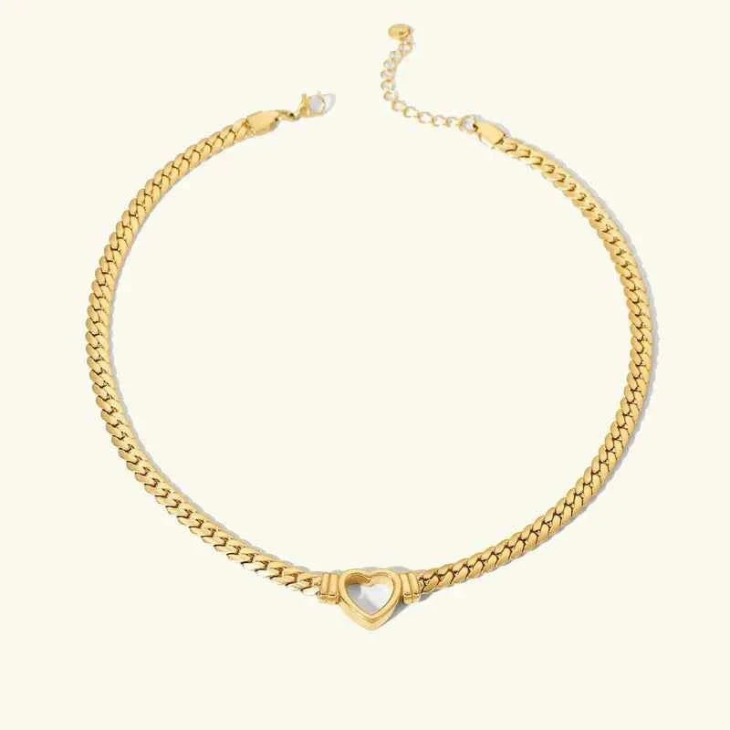 Elegante Goldkette mit Herzanhänger - IdealeKleiden