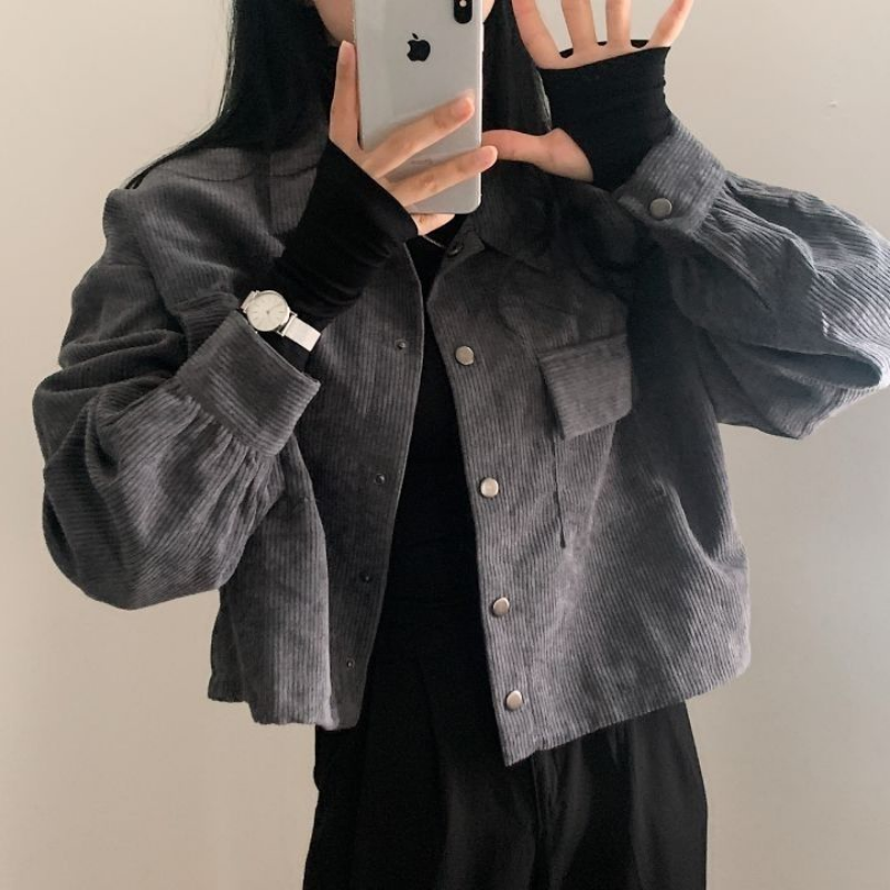 Veste courte en velours côtelé pour femme Modèle