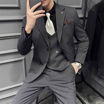 Costume business homme rayé