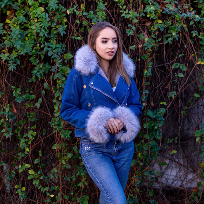 Modische Jeansjacke mit Kunstfell Kragen - IdealeKleiden