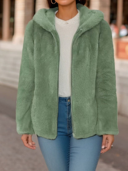 Veste teddy douce pour femme avec capuche et fermeture éclair