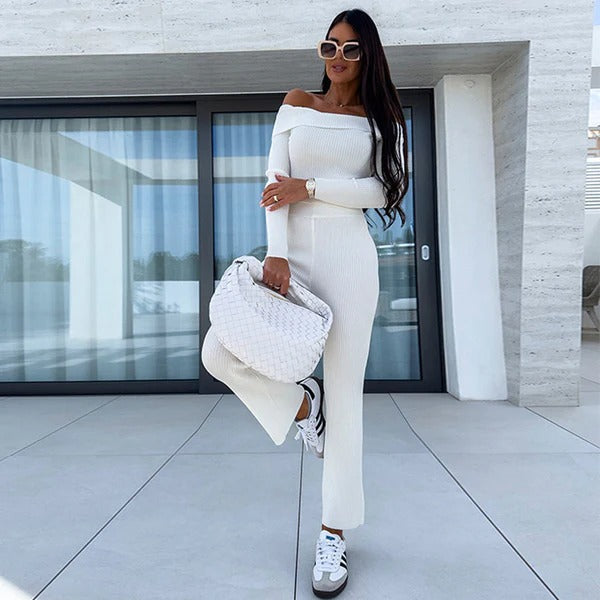 Robe longue élégante coupe ajustée épaules dénudées confortable
