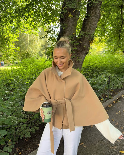 Veste cape stylée avec ceinture et poches
