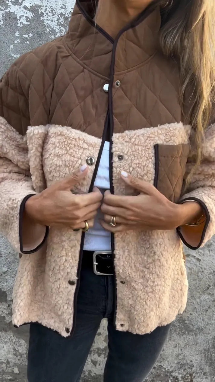 Manteau élégant en laine d'agneau, col montant, coupe oversize