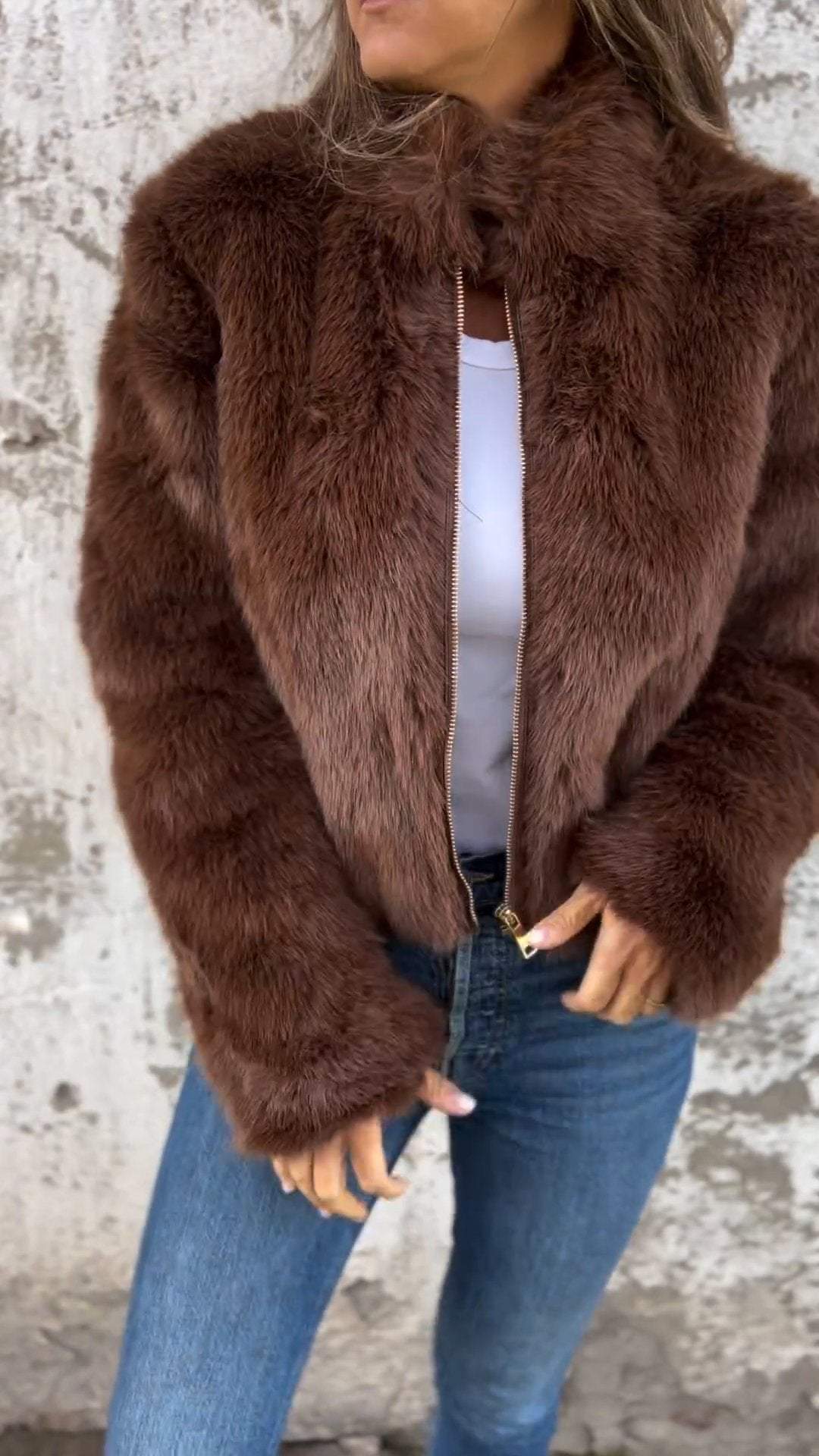 Manteau d'hiver femme beige chaud et élégant