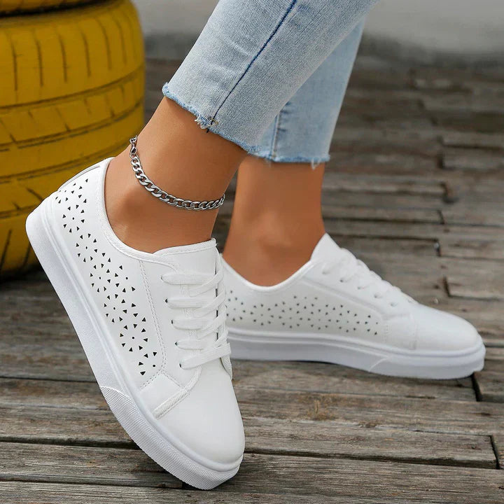 Baskets femme beiges à lacets